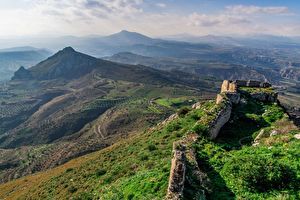 Exploring the ancient city of Corinth